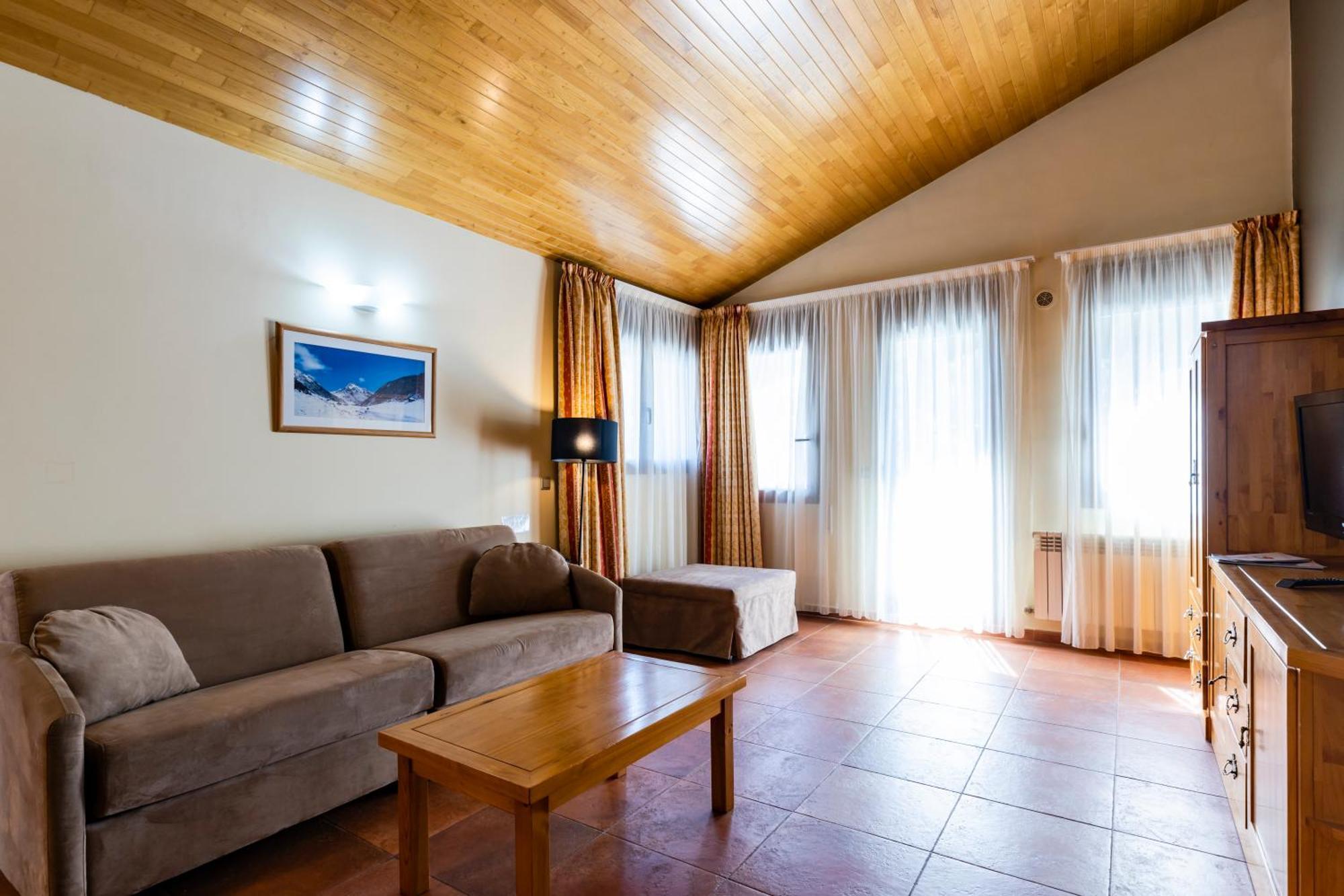 Apartaments Sant Moritz Arinsal Exterior photo