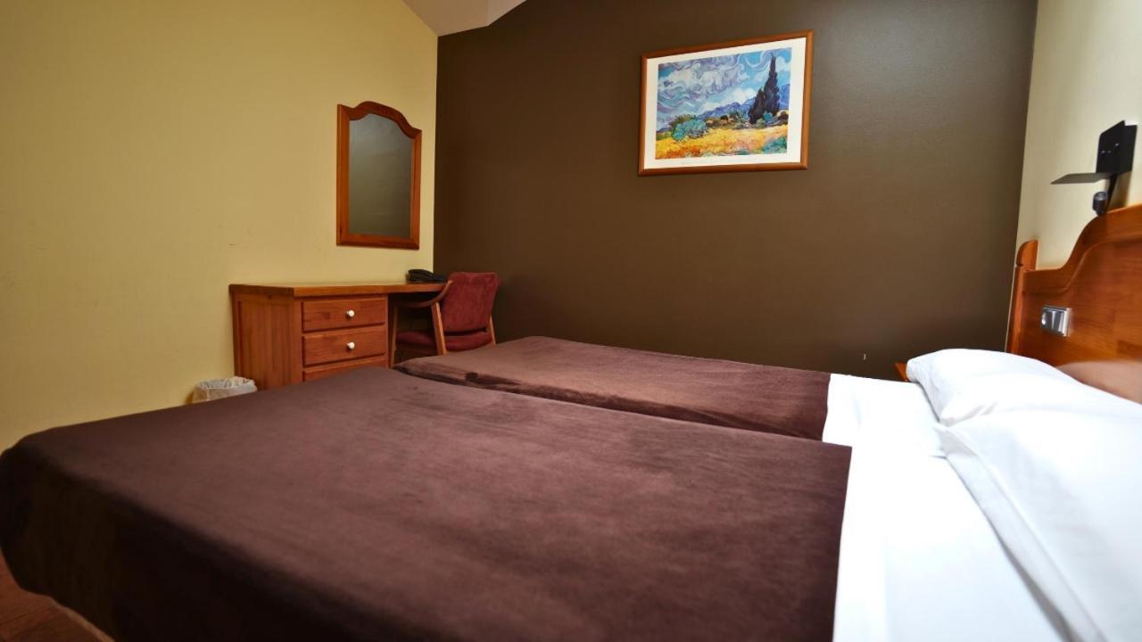 Apartaments Sant Moritz Arinsal Exterior photo