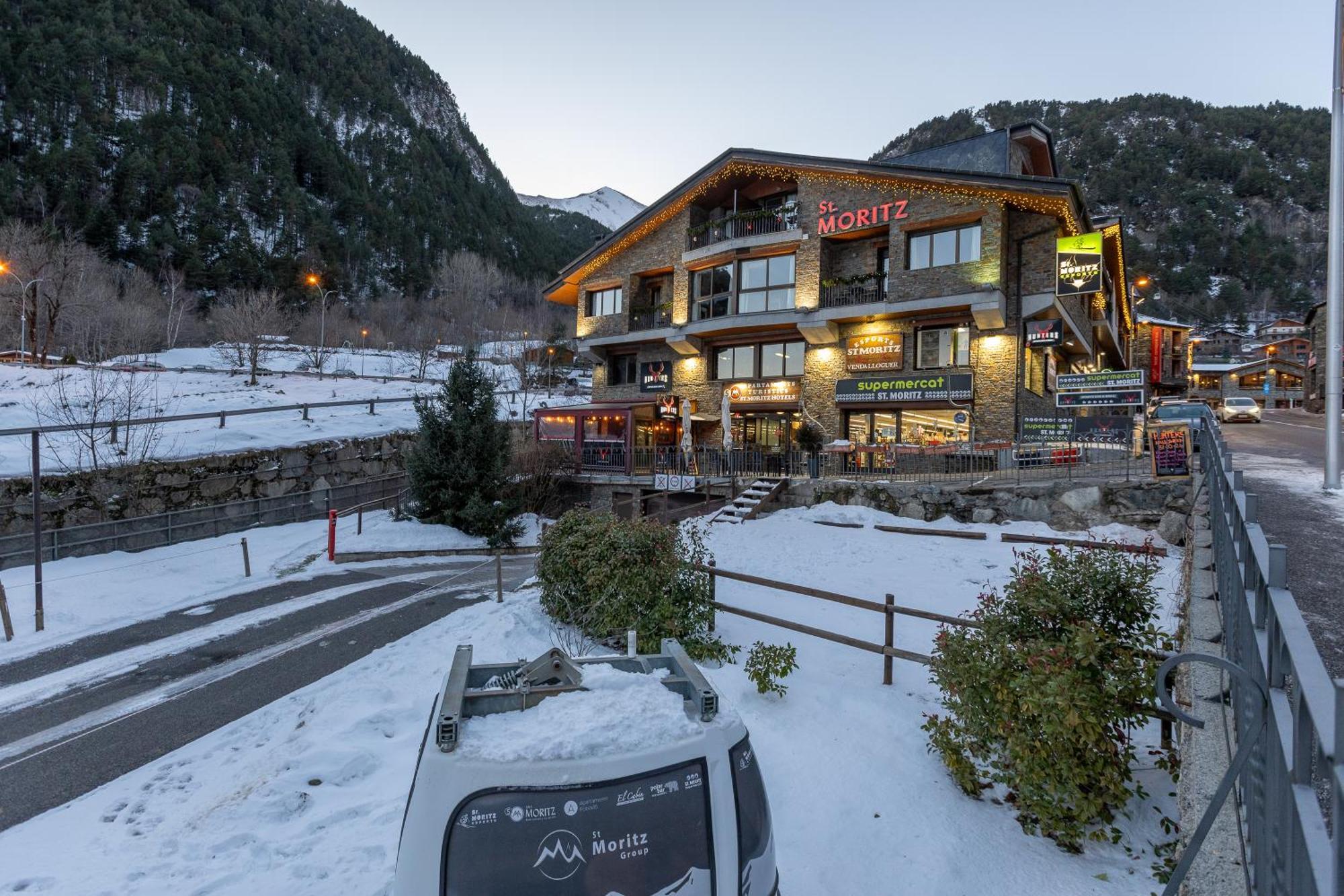 Apartaments Sant Moritz Arinsal Exterior photo
