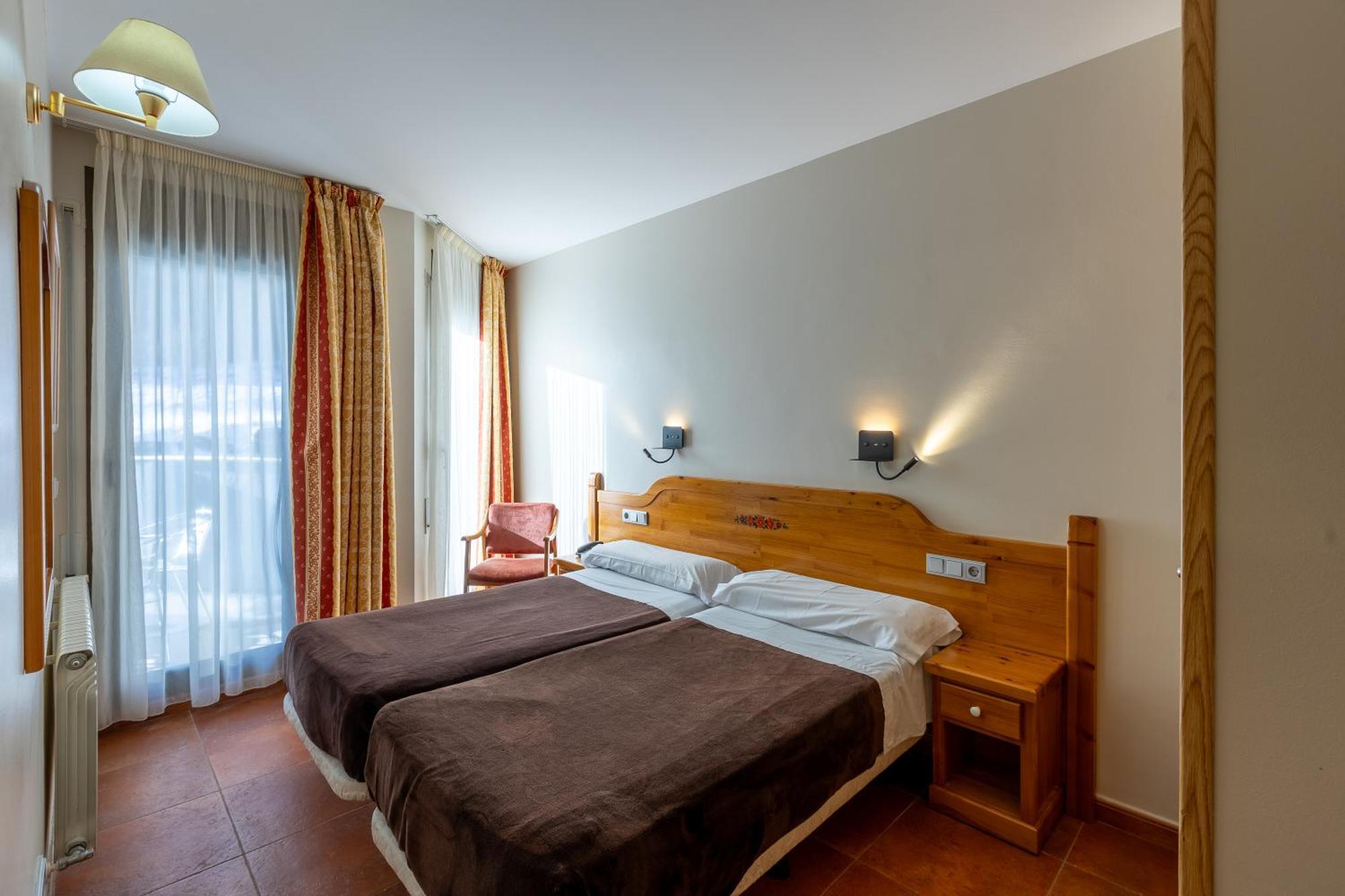 Apartaments Sant Moritz Arinsal Exterior photo