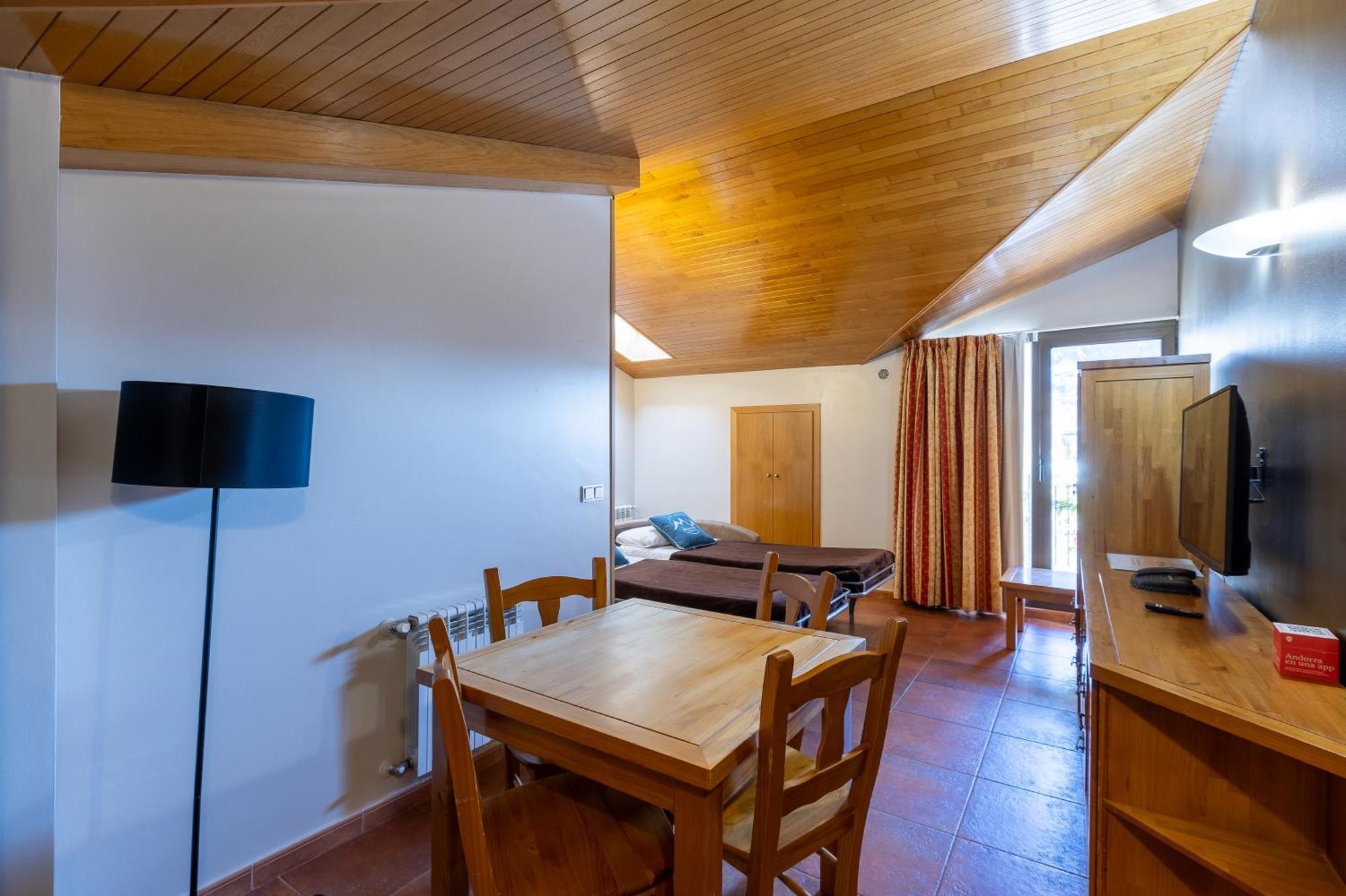 Apartaments Sant Moritz Arinsal Exterior photo