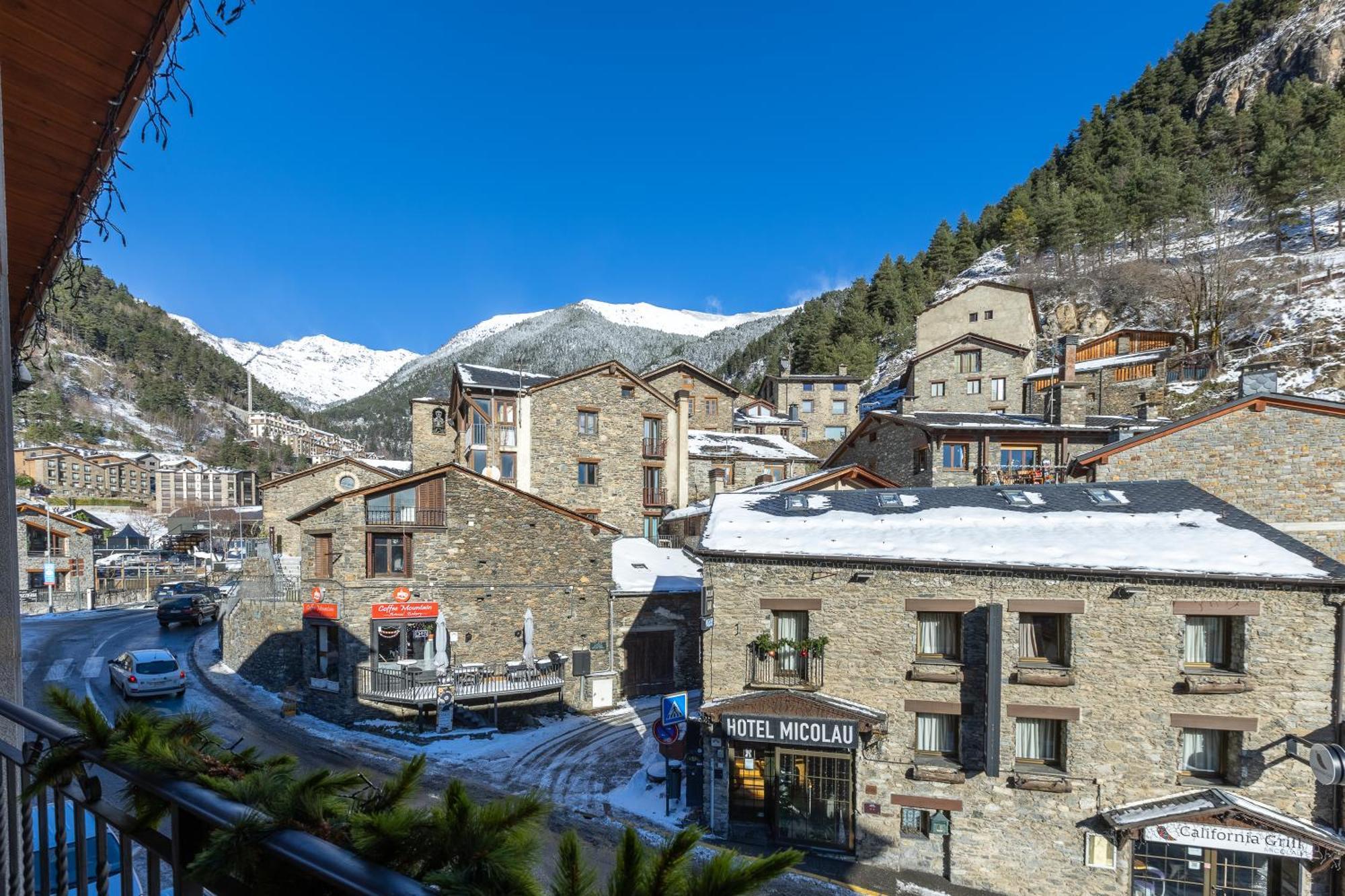 Apartaments Sant Moritz Arinsal Exterior photo