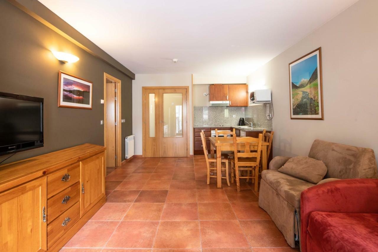 Apartaments Sant Moritz Arinsal Exterior photo